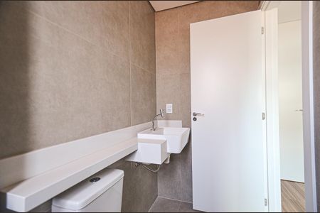 Apartamento à venda com 68m², 2 quartos e 2 vagas Apartamento à venda com 68m², 2 quartos e 2 vagasBanheiro Suite 1