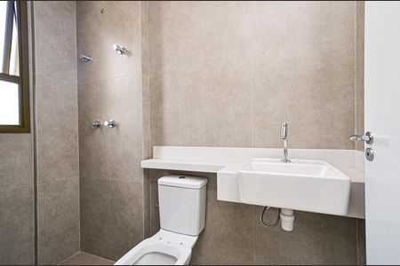 Apartamento à venda com 68m², 2 quartos e 2 vagas Apartamento à venda com 68m², 2 quartos e 2 vagasBanheiro Suite 1