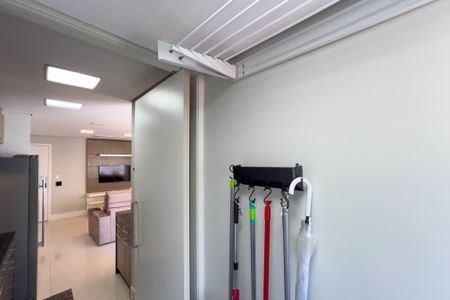 Apartamento à venda com 67m², 2 quartos e 2 vagasÁrea de serviço 