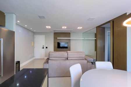 Apartamento à venda com 67m², 2 quartos e 2 vagasSala