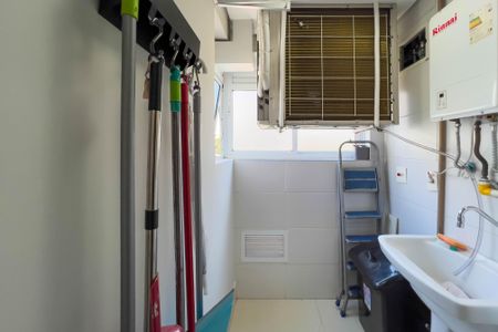 Apartamento à venda com 67m², 2 quartos e 2 vagasÁrea de serviço 