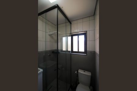 Banheiro de kitnet/studio para alugar com 0 quarto, 30m² em Jardim Angela (zona Leste), São Paulo