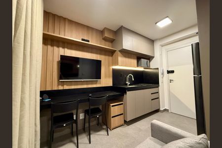 Cozinha de apartamento para alugar com 1 quarto, 25m² em Vila Butantã, São Paulo