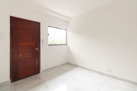 Sala de apartamento para alugar com 2 quartos, 44m² em Vila Santa Isabel, São Paulo