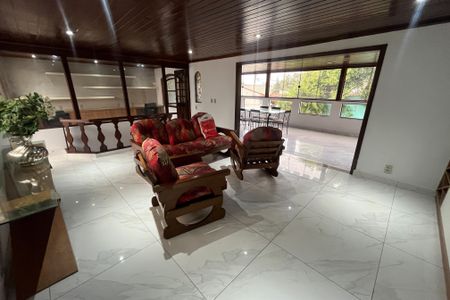 Apartamento para alugar com 240m², 3 quartos e 2 vagasCobertura