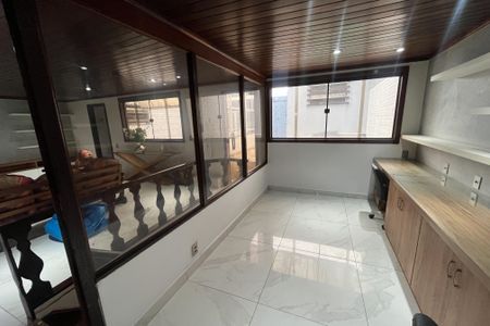 Apartamento para alugar com 240m², 3 quartos e 2 vagasEscritório