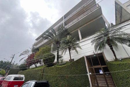 Apartamento para alugar com 240m², 3 quartos e 2 vagasFachada