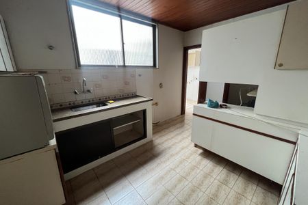 Apartamento para alugar com 240m², 3 quartos e 2 vagasCozinha