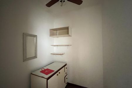 Apartamento para alugar com 240m², 3 quartos e 2 vagasQuarto de Serviço