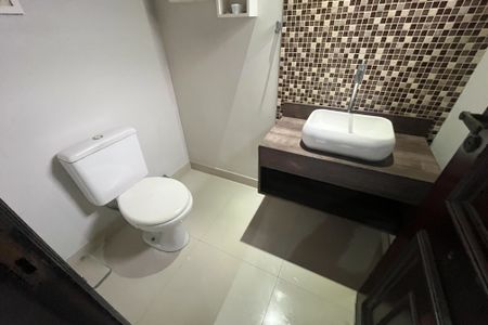 Apartamento para alugar com 240m², 3 quartos e 2 vagasLavabo