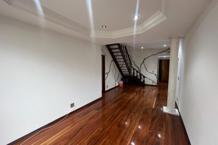 Sala de apartamento para alugar com 3 quartos, 240m² em Jardim Guanabara, Rio de Janeiro