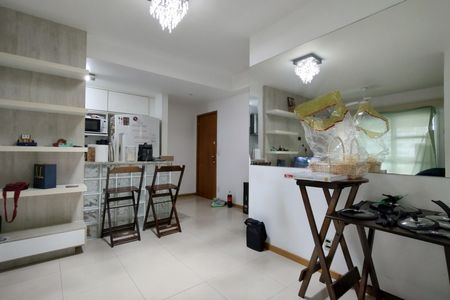 Apartamento para alugar com 84m², 3 quartos e 1 vagaSala