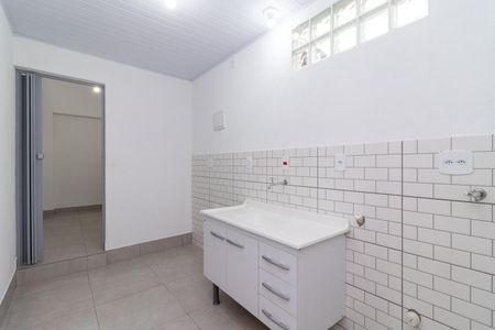 Sala/Cozinha de casa para alugar com 1 quarto, 17m² em Jardim Artur Alvim, São Paulo
