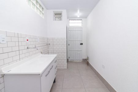 Sala/Cozinha de casa para alugar com 1 quarto, 17m² em Jardim Artur Alvim, São Paulo