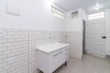 Sala/Cozinha de casa para alugar com 1 quarto, 17m² em Jardim Artur Alvim, São Paulo