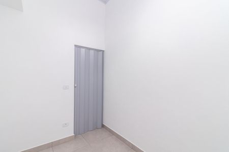 Quarto de casa para alugar com 1 quarto, 17m² em Jardim Artur Alvim, São Paulo
