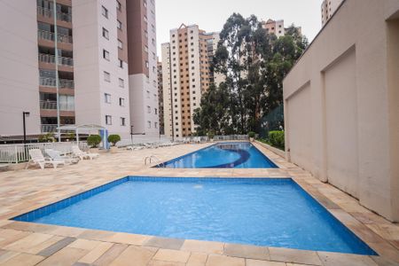 Apartamento à venda com 52m², 2 quartos e 1 vaga Apartamento à venda com 52m², 2 quartos e 1 vagaÁrea comum - Piscina