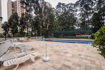 Apartamento à venda com 52m², 2 quartos e 1 vaga Apartamento à venda com 52m², 2 quartos e 1 vagaÁrea comum - Piscina
