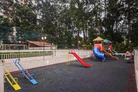 Apartamento à venda com 52m², 2 quartos e 1 vaga Apartamento à venda com 52m², 2 quartos e 1 vagaÁrea comum - Playground