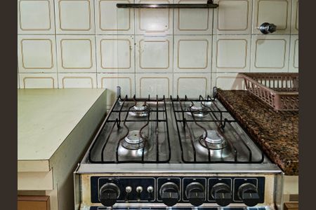 Apartamento para alugar com 86m², 2 quartos e 1 vagaDetalhe da cozinha