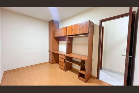 Apartamento à venda com 3 quartos, 93m² em Palmares, Belo Horizonte