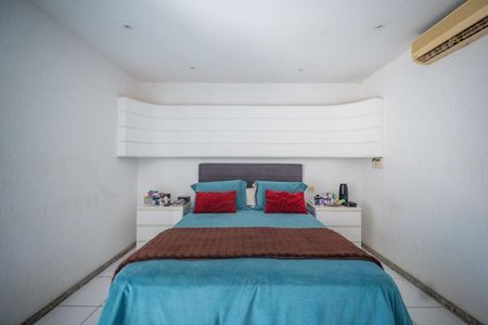 Casa à venda com 4 quartos, 450m² em Barra da Tijuca, Rio de Janeiro