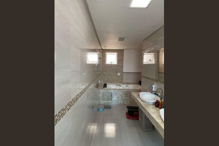 Casa à venda com 3 quartos, 150m² em Vila Curuçá, Santo André