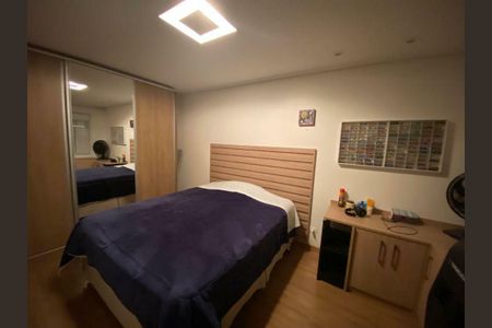 Casa à venda com 3 quartos, 150m² em Vila Curuçá, Santo André