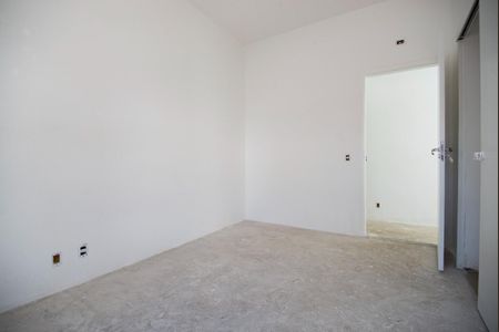 Casa à venda com 2 quartos, 310m² em Jardim Prudência, São Paulo