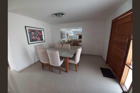 Casa de Condomínio à venda com 3 quartos, 300m² em Pechincha, Rio de Janeiro