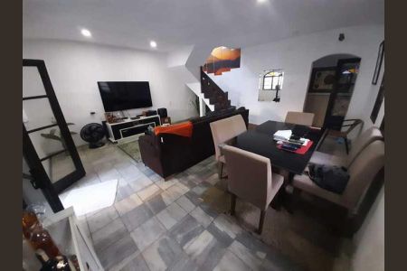 Casa à venda com 4 quartos, 243m² em Tauá, Rio de Janeiro