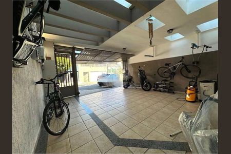 Casa à venda com 3 quartos, 128m² em Lapa, São Paulo