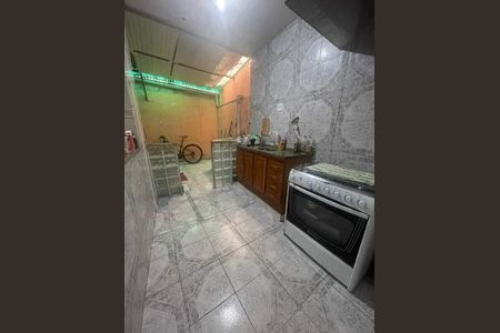 Casa à venda com 2 quartos, 70m² em Inhaúma, Rio de Janeiro