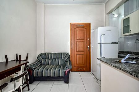 Apartamento à venda com 1 quarto, 24m² em Catete, Rio de Janeiro