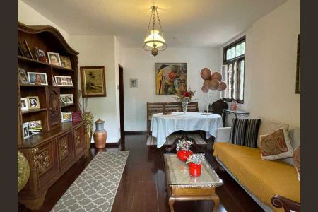 Casa à venda com 4 quartos, 228m² em Bancários, Rio de Janeiro