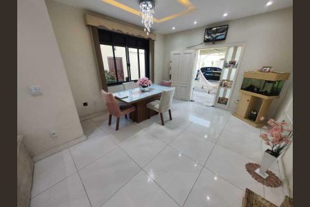 Casa à venda com 3 quartos, 279m² em Bancários, Rio de Janeiro