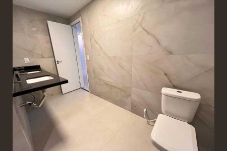 Casa à venda com 375m², 5 quartos e 4 vagas