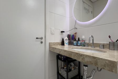 Apartamento à venda com 116m², 3 quartos e 2 vagasBanheiro da Suíte 2