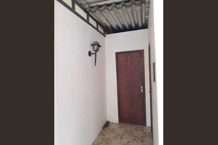 Casa à venda com 216m², 4 quartos e 2 vagas