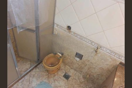 Casa à venda com 216m², 4 quartos e 2 vagas