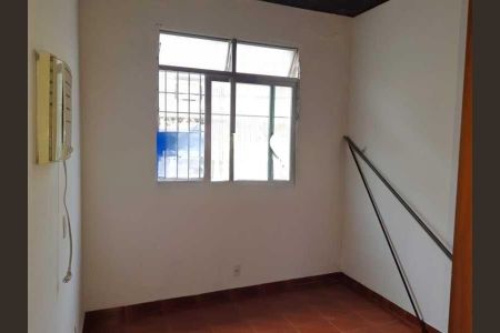Casa à venda com 216m², 4 quartos e 2 vagas