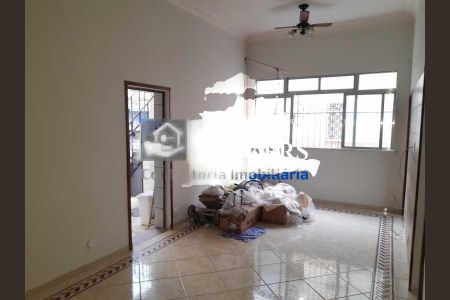 Casa à venda com 216m², 4 quartos e 2 vagas