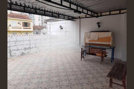 Casa à venda com 216m², 4 quartos e 2 vagas