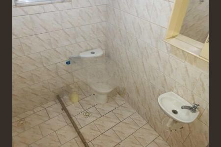 Casa à venda com 216m², 4 quartos e 2 vagas