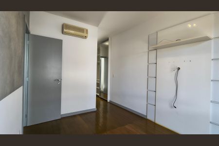 Apartamento para alugar com 340m², 4 quartos e 2 vagas Apartamento para alugar com 340m², 4 quartos e 2 vagasSuíte 3