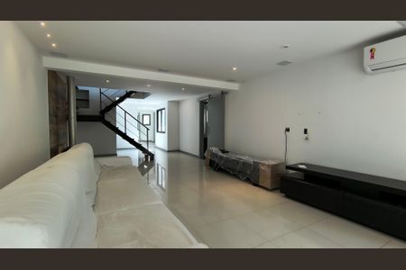 Sala de apartamento para alugar com 4 quartos, 340m² em Recreio dos Bandeirantes, Rio de Janeiro