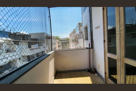 Apartamento para alugar com 340m², 4 quartos e 2 vagas Apartamento para alugar com 340m², 4 quartos e 2 vagasSacada da Suíte 3