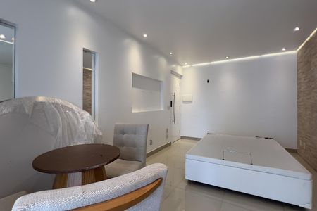 Sala de apartamento para alugar com 2 quartos, 58m² em Jardim Flor da Montanha, Guarulhos