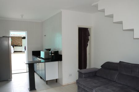 Casa de Condomínio para alugar com 2 quartos, 148m² em Chácara Ondas Verdes, Cotia