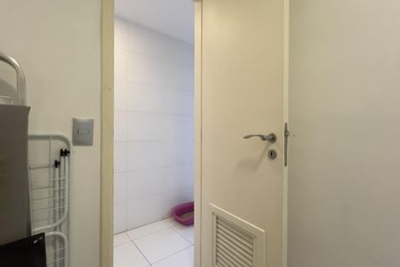 Quarto de Serviço de apartamento à venda com 4 quartos, 194m² em Parque Renato Maia, Guarulhos